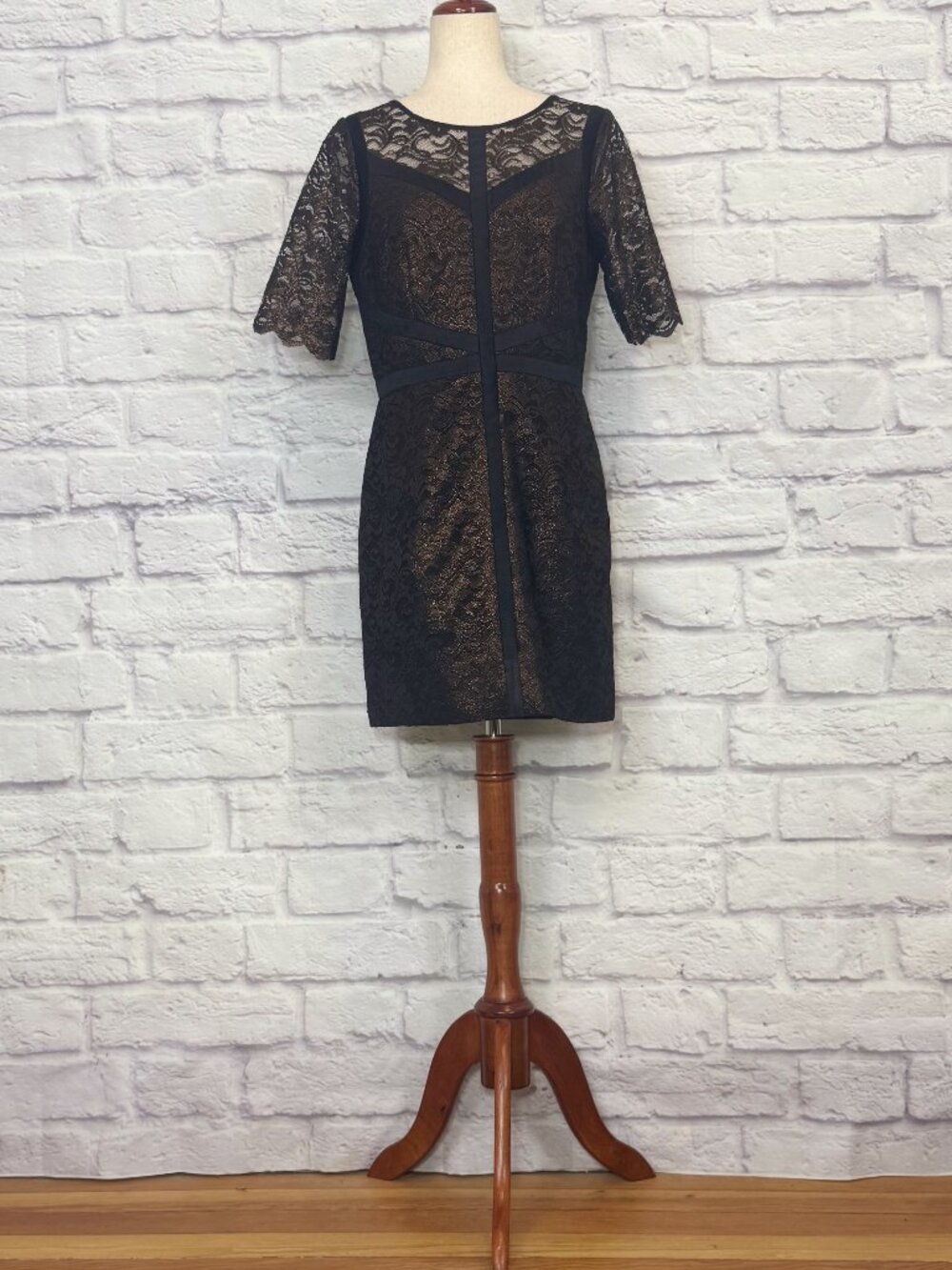 NUE by Shani Black & Copper Paisley Lace Mini Dress